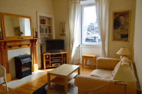 Central and Homely One Bed